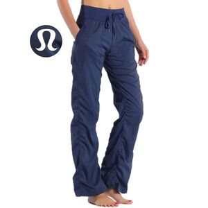 EUC! LULULEMON 🍋 Women’s Studio Pant Navy Size 12